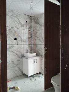 Common Bathroom Image of 1095 Sq.ft 2 BHK Apartment / Flat for sale in Devla Greater Noida for Rs. 3930045