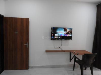 Hall Image of 400 Sq.ft 1 RK Builder Floor for rent in Sector 31 Gurgaon for Rs. 22000