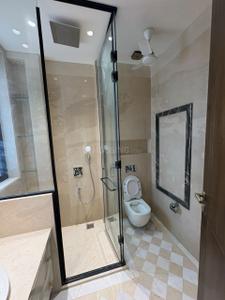 Bathroom Image of 4500 Sq.ft 4 BHK Builder Floor for sale in South Extension II New Delhi for Rs. 160000000