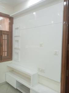 Bedroom Image of 950 Sq.ft 3 BHK Builder Floor for sale in Shalimar Bagh New Delhi for Rs. 16000000