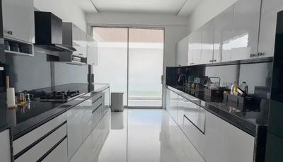 Kitchen Image of 4444 Sq.ft 4 BHK Apartment / Flat for sale in MJ Shah 81 Aureate, Bandra West Mumbai for Rs. 280000000