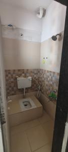 Bathroom Image of 1001 Sq.ft 3.5 BHK Apartment / Flat for sale in Subhanpura Vadodara for Rs. 3700000