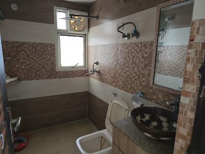 Image of 1040 Sq.ft 2 BHK Apartment / Flat for sale in Panchsheel Wellington, Crossings Republik, Ghaziabad for Rs. 7900000