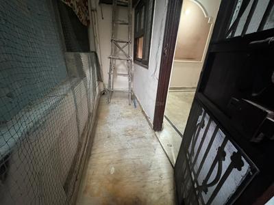 Balcony Image of 1250 Sq.ft 2.5 BHK Apartment / Flat for sale in Mahagun Moderne, Sector 78 Noida for Rs. 17500000