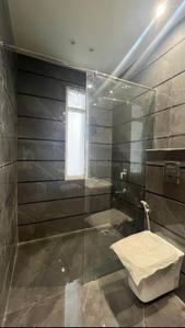 Bathroom Image of 1441 Sq.ft 3 BHK Builder Floor for rent in Gujranwala Town New Delhi for Rs. 75000