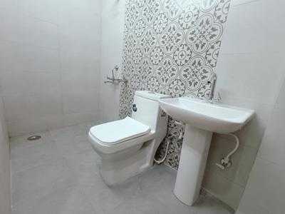 Image of 950 Sq.ft 2 BHK Builder Floor for rent in Jhilmil Colony, New Delhi for Rs. 18000