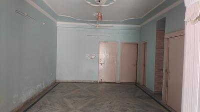 Living Room Image of 1100 Sq.ft 3 BHK Builder Floor for rent in Mansarovar Colony Meerut for Rs. 22000