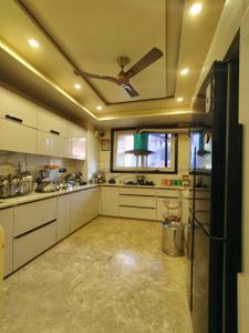 Kitchen Image of 3250 Sq.ft 4 BHK Builder Floor for rent in Selling Sunset South City 1, Sector 41 Gurgaon for Rs. 250000