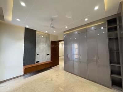 Bedroom Image of 1620 Sq.ft 3 BHK Builder Floor for sale in Preet Vihar New Delhi for Rs. 32500000