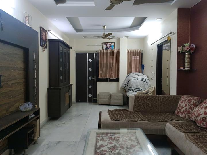 900 Sqft 3 BHK Flat for sale in Qu Block Pitampura Pitampura, New