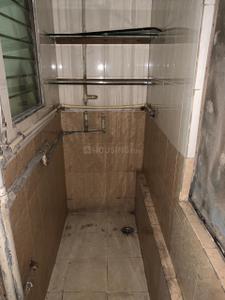 Bathroom Image of 1085 Sq.ft 3 BHK Apartment / Flat for rent in Dosti Maitri Gardens, Thane West Thane for Rs. 45000