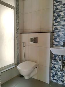 Common Bathroom Image of 1050 Sq.ft 2 BHK Apartment / Flat for sale in Hiranandani The Walk, Hiranandani Estate Thane for Rs. 15000000