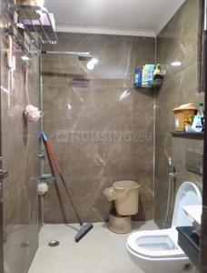 Bathroom Image of 1000 Sq.ft 2 BHK Builder Floor for rent in Saket New Delhi for Rs. 25000