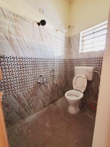 Bathroom Image of 900 Sq.ft 2 BHK Builder Floor for rent in Electronic City Bengaluru for Rs. 20000
