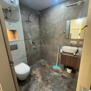 Bathroom Image of 1000 Sq.ft 1 BHK Apartment / Flat for rent in Sector 46 Gurgaon for Rs. 36000