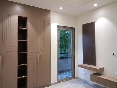 Bedroom Image of 1800 Sq.ft 3 BHK Builder Floor for sale in Paschim Vihar New Delhi for Rs. 36000000