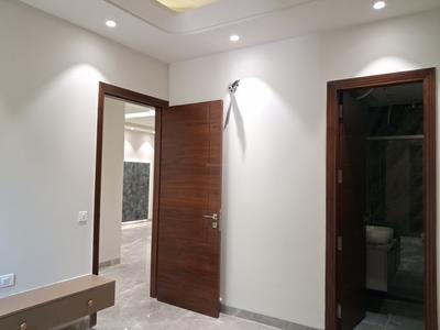 Bedroom Image of 1800 Sq.ft 3 BHK Builder Floor for sale in Paschim Vihar New Delhi for Rs. 34000000
