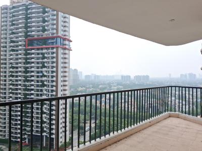Bedroom Two Image of 2825 Sq.ft 4 BHK Apartment / Flat for sale in Amrapali Heartbeat City, Sector 107 Noida for Rs. 31000000