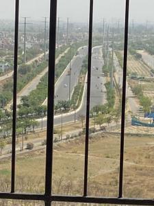 Balcony Image of 550 Sq.ft 1 RK Apartment / Flat for sale in Eldeco Aamantran, Sector 119 Noida for Rs. 7600000