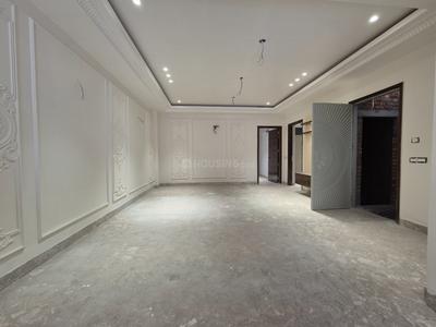 Living Room Image of 2100 Sq.ft 3 BHK Builder Floor for sale in Raja Garden New Delhi for Rs. 35000000