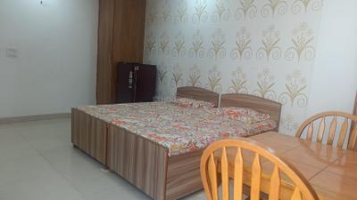 Bedroom Image of 450 Sq.ft 1 RK Builder Floor for rent in Sector 23 Dwarka New Delhi for Rs. 16000