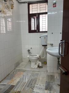Bathroom Image of 1800 Sq.ft 3 BHK Apartment / Flat for rent in MDC Sector 5 Panchkula for Rs. 36000
