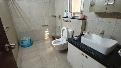 Image of 1283 Sq.ft 2 BHK Apartment / Flat for rent in Prestige High Fields, Financial District, Hyderabad for Rs. 63000