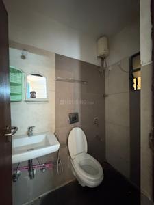 Bathroom Image of 1200 Sq.ft 2 BHK Builder Floor for rent in Mahalakshmi Nagar Indore for Rs. 22000