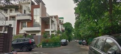 Image of 450 Sq.ft Residential Plot / Land for sale in Sector 92, Noida for Rs. 110000000