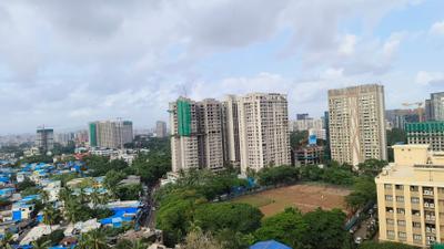 Image of 811 Sq.ft 2 BHK Apartment / Flat for sale in Shapoorji Pallonji BKC 28, Bandra East, Mumbai for Rs. 31000000