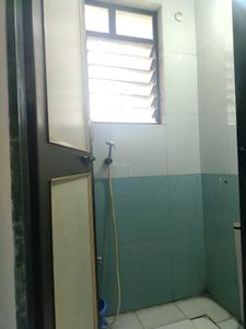 Common Bathroom Two Image of 650 Sq.ft 1 BHK Apartment / Flat for rent in Anand Nagar, Sinhagad Road Pune for Rs. 17000