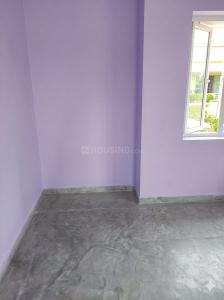 Bedroom Image of 420 Sq.ft 1 BHK Apartment / Flat for rent in Paschim Putiary Kolkata for Rs. 8000
