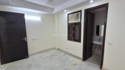 Bedroom Image of 800 Sq.ft 2 BHK Builder Floor for sale in Gautam Nagar New Delhi for Rs. 11000000