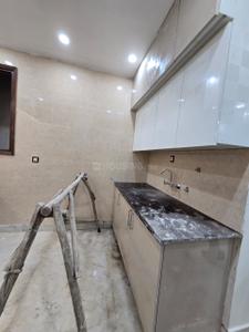 Kitchen Image of 900 Sq.ft 2 BHK Builder Floor for rent in Ramesh Nagar New Delhi for Rs. 33500