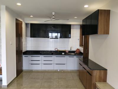Kitchen Image of 1890 Sq.ft 3 BHK Apartment / Flat for rent in Jagatpur Ahmedabad for Rs. 43000