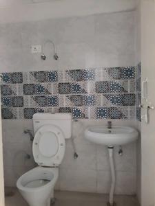 Bedroom One Image of 740 Sq.ft 3 BHK Apartment / Flat for rent in Signature Global Golf Green, Sector 79 Gurgaon for Rs. 12000