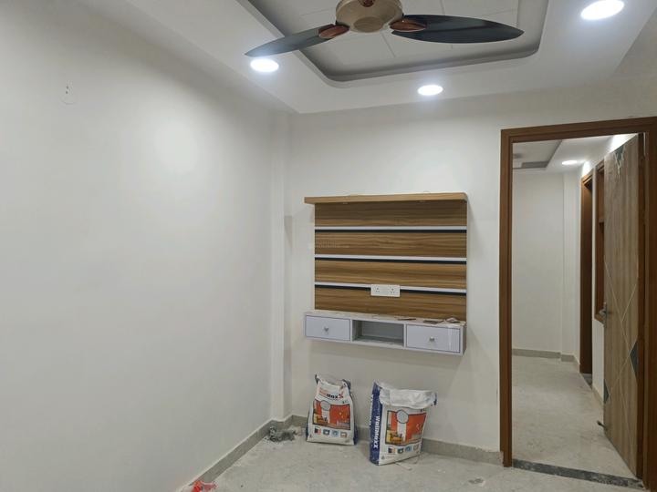 2 BHK Independent Floor for rent in Govindpuri, New Delhi 450 Sqft