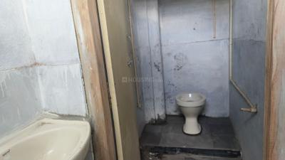 Bathroom Image of 800 Sq.ft 1 BHK Apartment / Flat for rent in Nallakunta Hyderabad for Rs. 11000