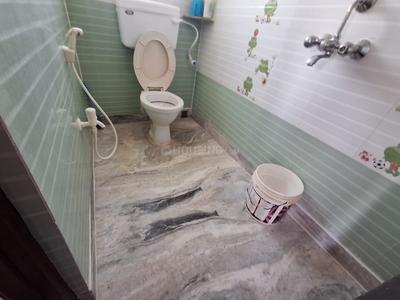 Bathroom Image of 1000 Sq.ft 3 BHK Apartment / Flat for sale in Keshtopur Kolkata for Rs. 4200000