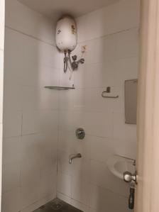Common Bathroom Image of 777 Sq.ft 1.5 BHK Apartment / Flat for sale in Lodha Casa Rio by Lodha Group, Palava Phase 1 Thane for Rs. 4300000