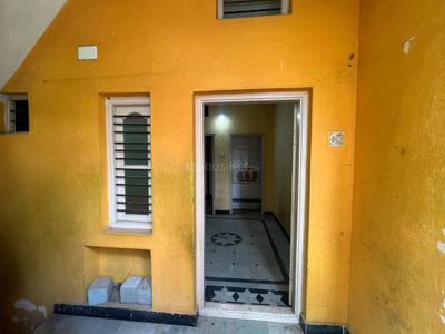 Hall Image of 5000 Sq.ft 1 BHK Independent House for rent in Sheshadripuram Bengaluru for Rs. 600000