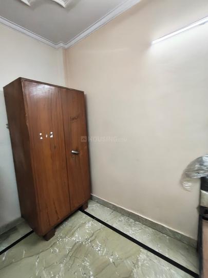 Block 6A, Ramesh Nagar Bedroom 1
