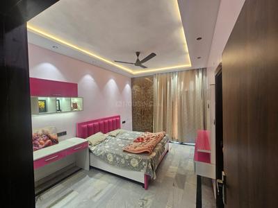 Bedroom Image of 1950 Sq.ft 3 BHK Builder Floor for sale in Patel Nagar New Delhi for Rs. 27000000