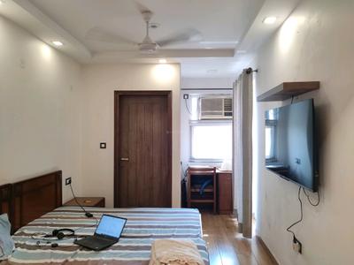 Bedroom Image of 3600 Sq.ft 4 BHK Apartment / Flat for sale in Logix Blossom County, Sector 137 Noida for Rs. 32000000