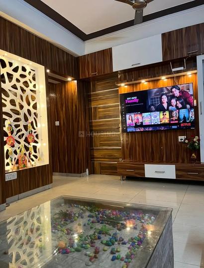 Gaurs 14th Avenue Main Image 1