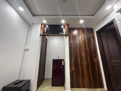 Bedroom Image of 200 Sq.ft 1 RK Builder Floor for rent in Rajouri Garden New Delhi for Rs. 16000