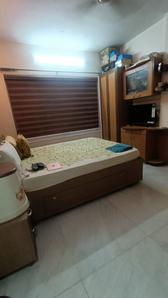 Bedroom Image of 800 Sq.ft 2 BHK Apartment / Flat for sale in Borivali West Mumbai for Rs. 18000000