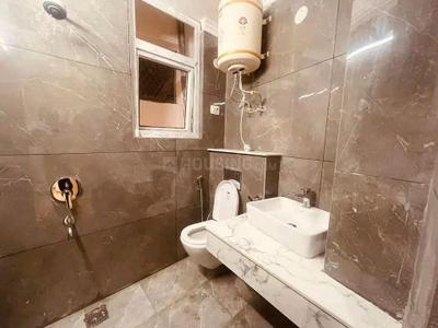 Bathroom Image of 500 Sq.ft 1 BHK Apartment / Flat for sale in Saket RWA, Saket New Delhi for Rs. 2200000