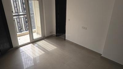 Bedroom Image of 1044 Sq.ft 2 BHK Apartment / Flat for sale in Paramount Floraville, Sector 137 Noida for Rs. 12000000