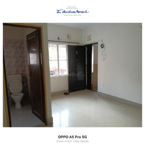 Bedroom Image of 850 Sq.ft 2 BHK Apartment / Flat for sale in Golf Green Kolkata for Rs. 5500000